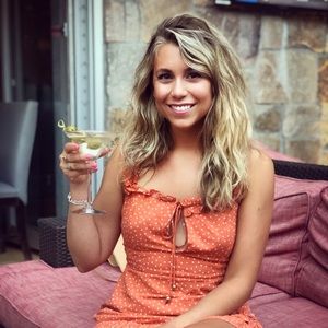 Meet your Posher, Ellen